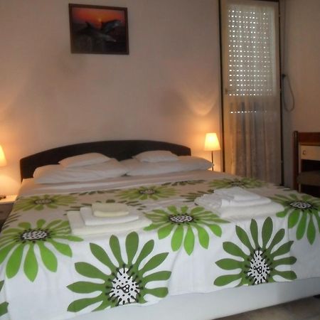 Apartments Batovanja سبليت المظهر الخارجي الصورة